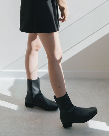 Becca Boots - Classy Black