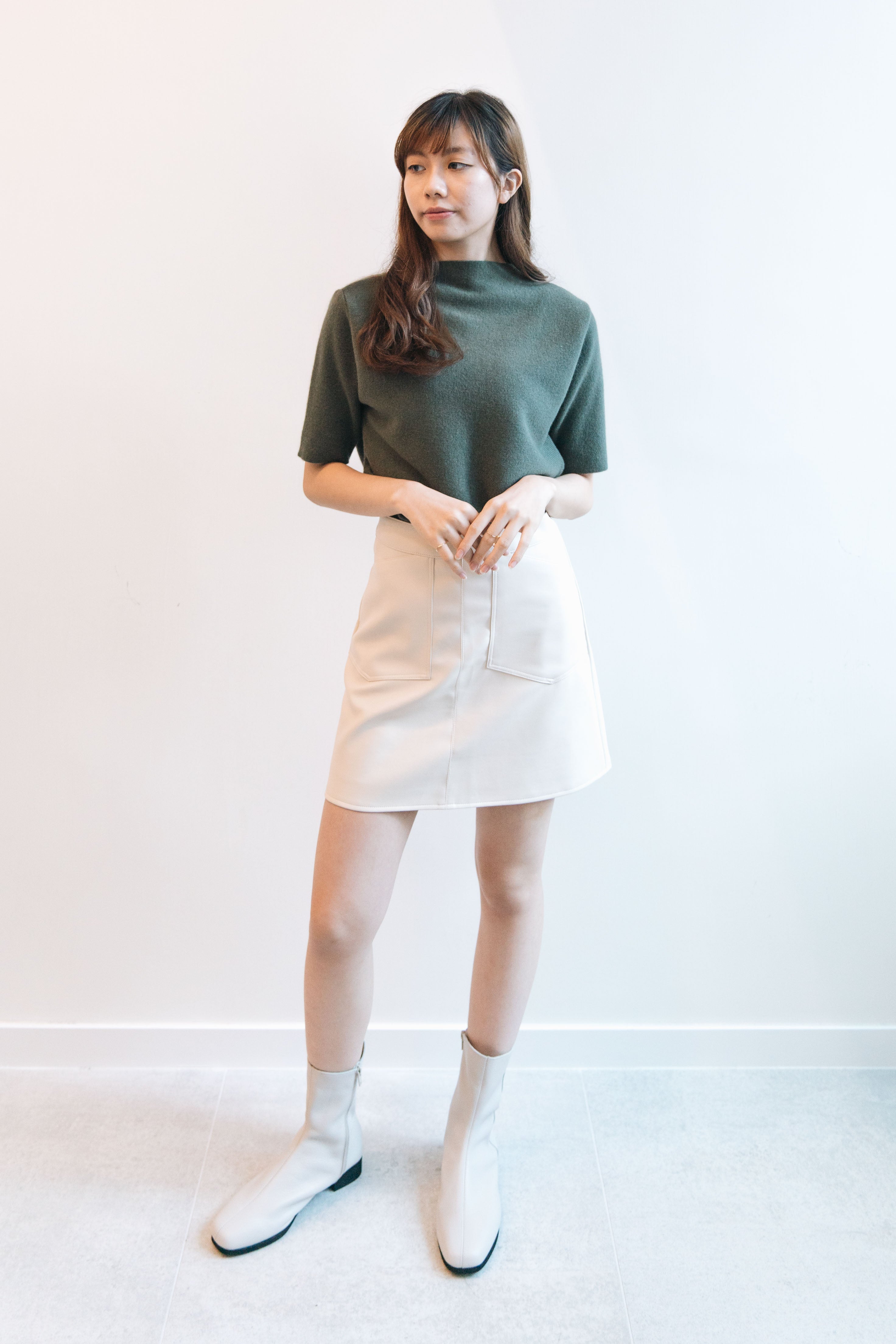 前雙口袋短皮裙 Pocket leather skirt