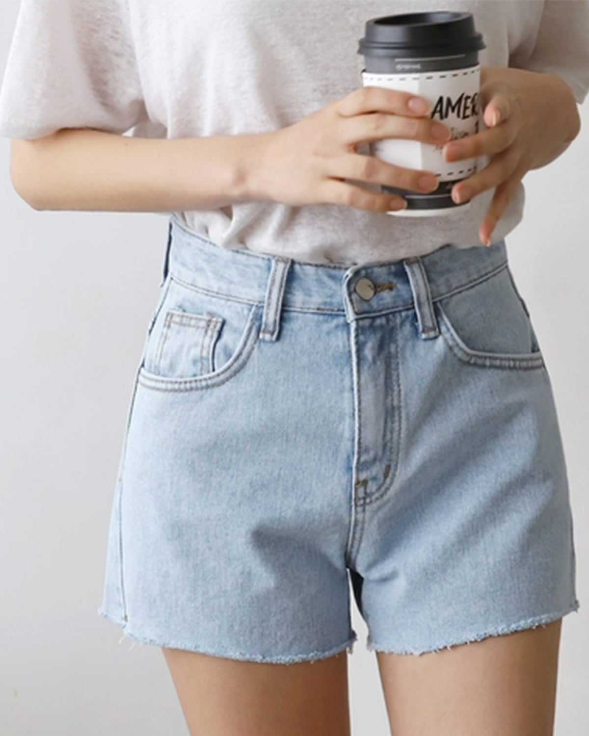 熱賣回歸! 基礎顯瘦淺藍牛仔短褲 Comfy denim shorts